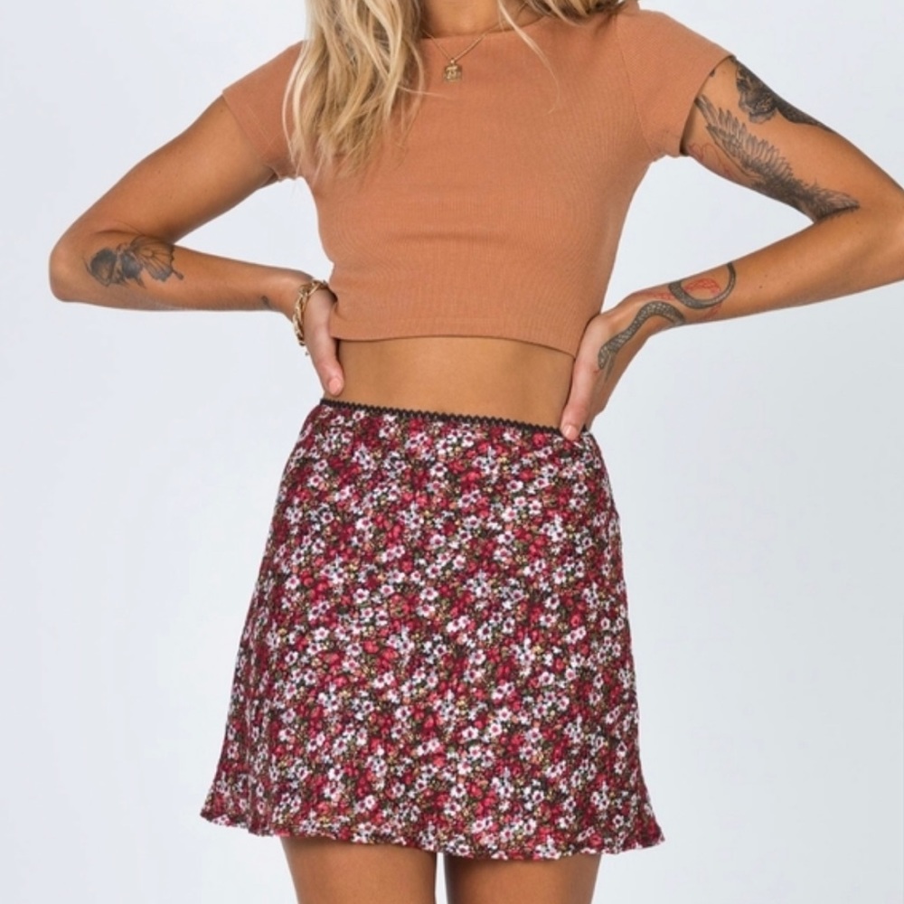 princess polly floral mini skirt